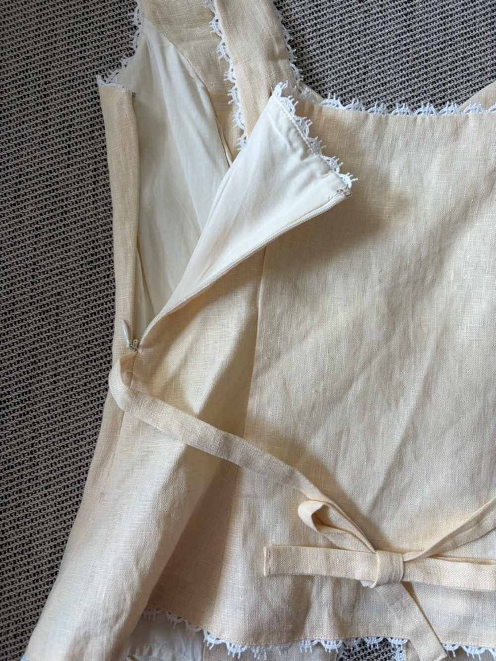 NEW Reformation Viola Linen Lace Sleeveless Top Sugar Cream | US 2 UK 6 - Picture 7 of 12